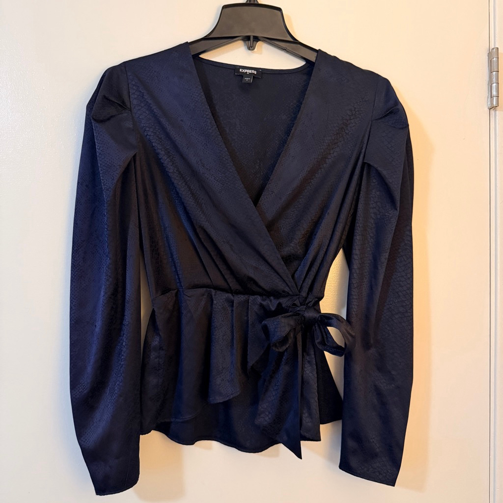 Express Satin Jacquard Wrap Blouse – Deep Navy (Almost Black) Size S - Picture 9 of 10